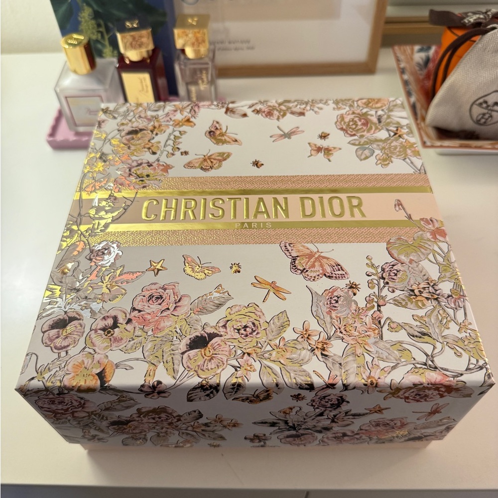 Dior Floral Storage Box - Gold and Cream